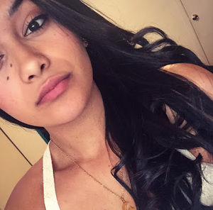 Meet your Posher, Stefanny